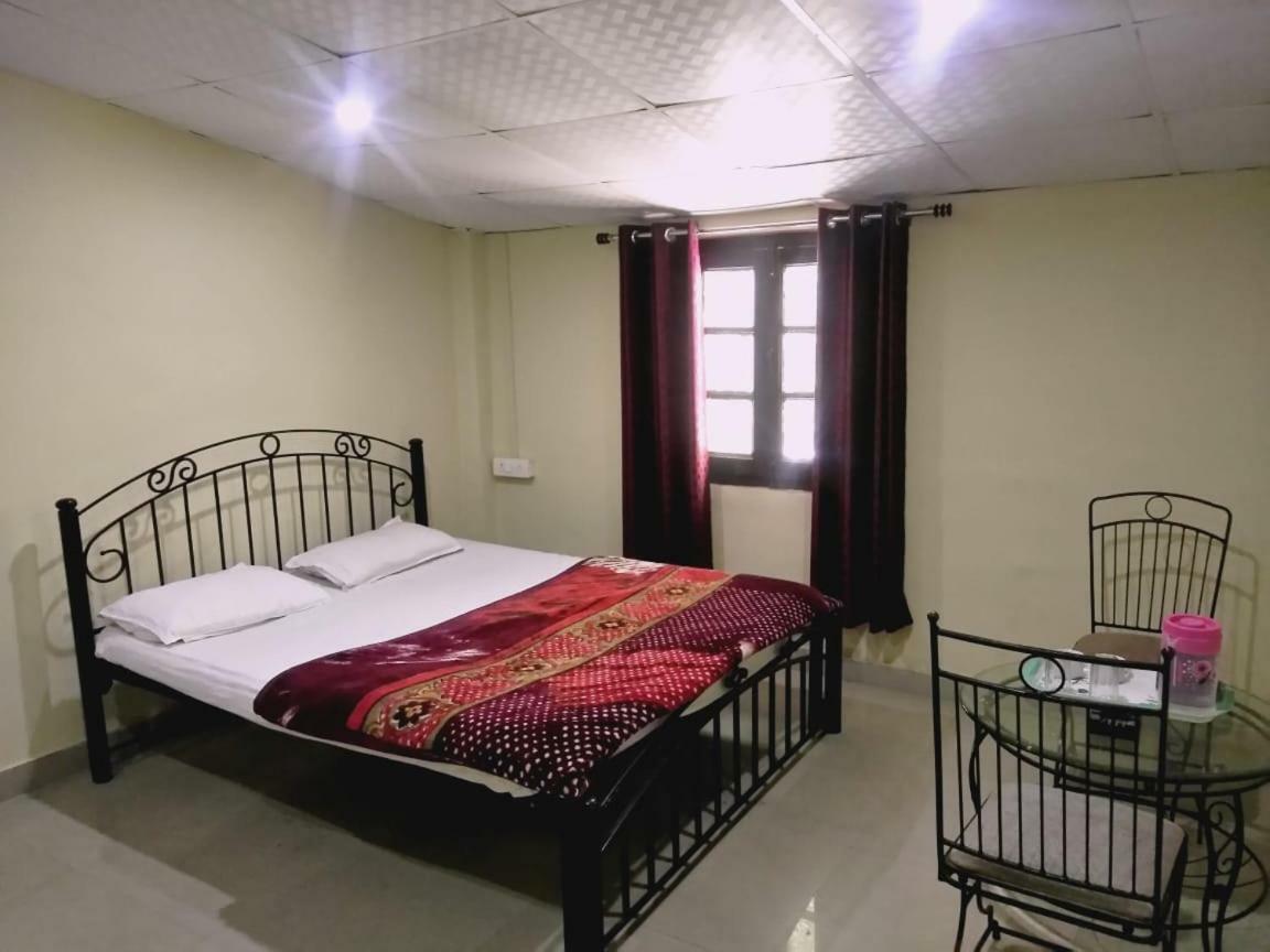 Hotel Gulmarg Mussoorie Ngoại thất bức ảnh