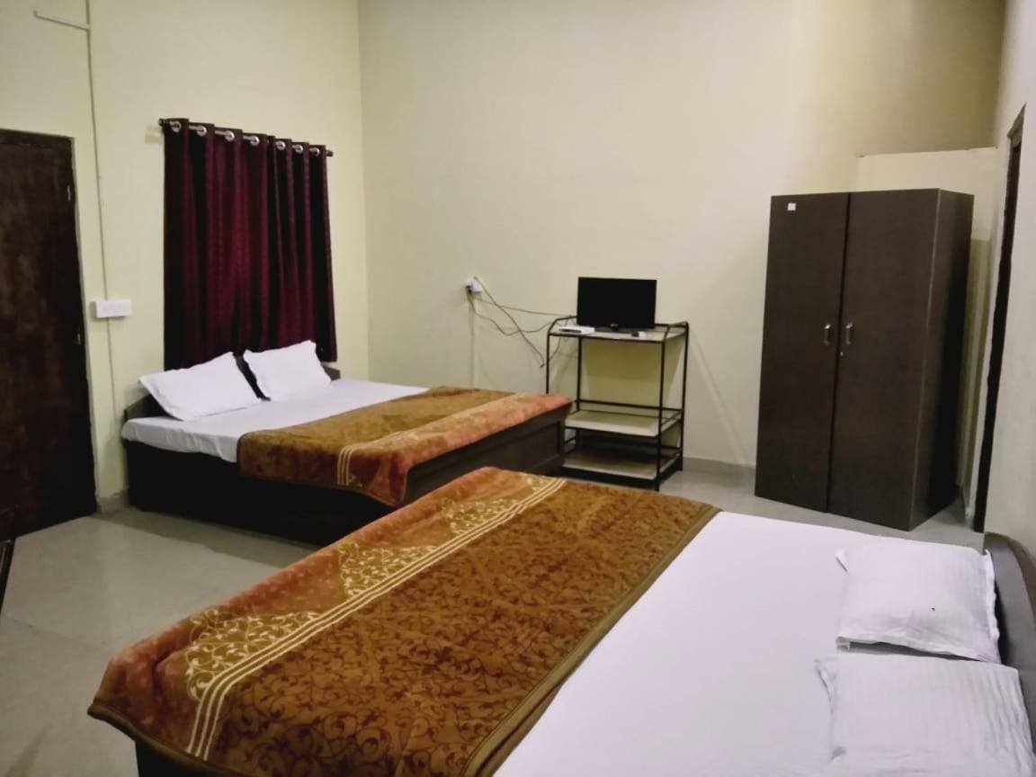 Hotel Gulmarg Mussoorie Ngoại thất bức ảnh