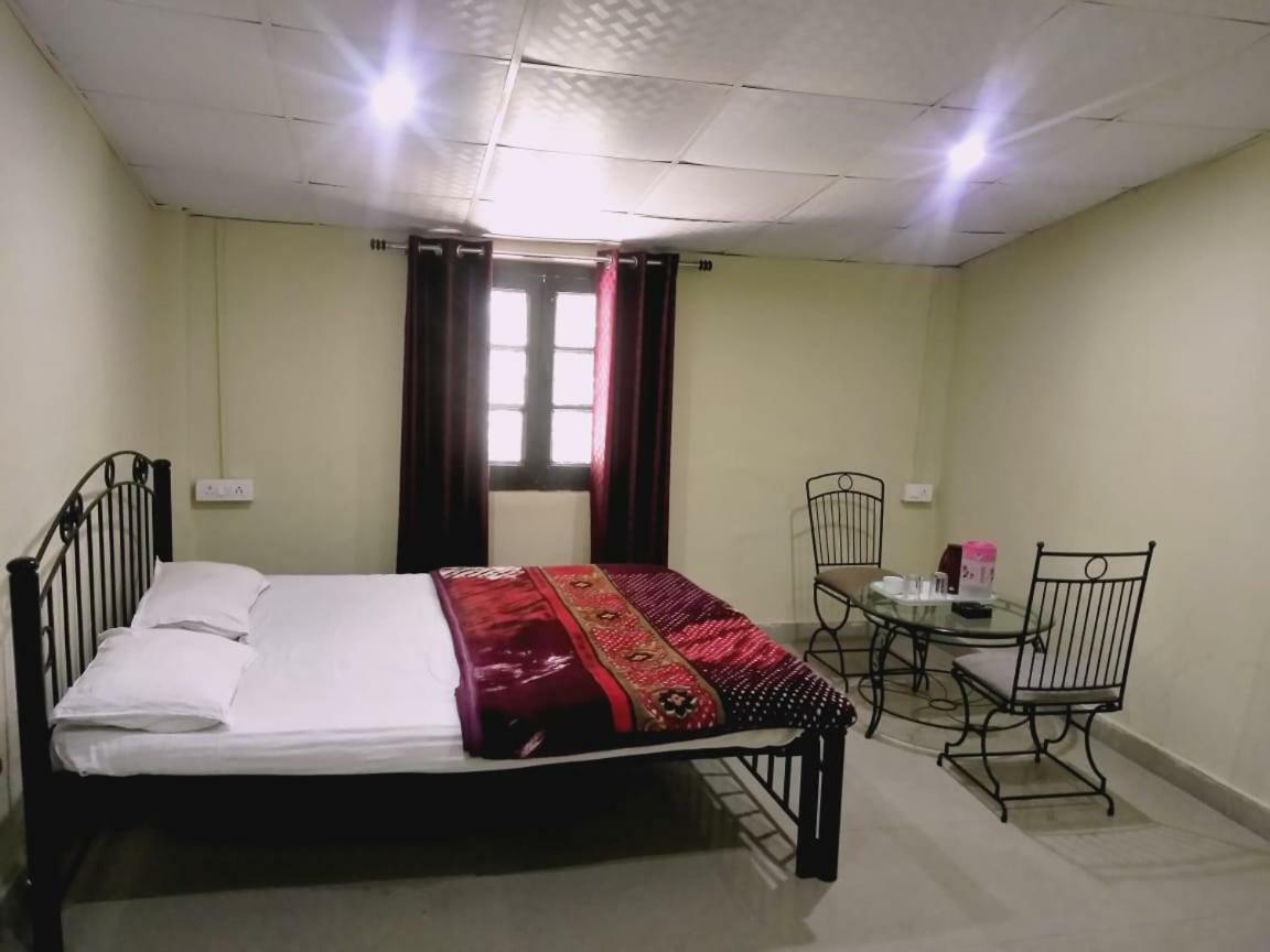 Hotel Gulmarg Mussoorie Ngoại thất bức ảnh