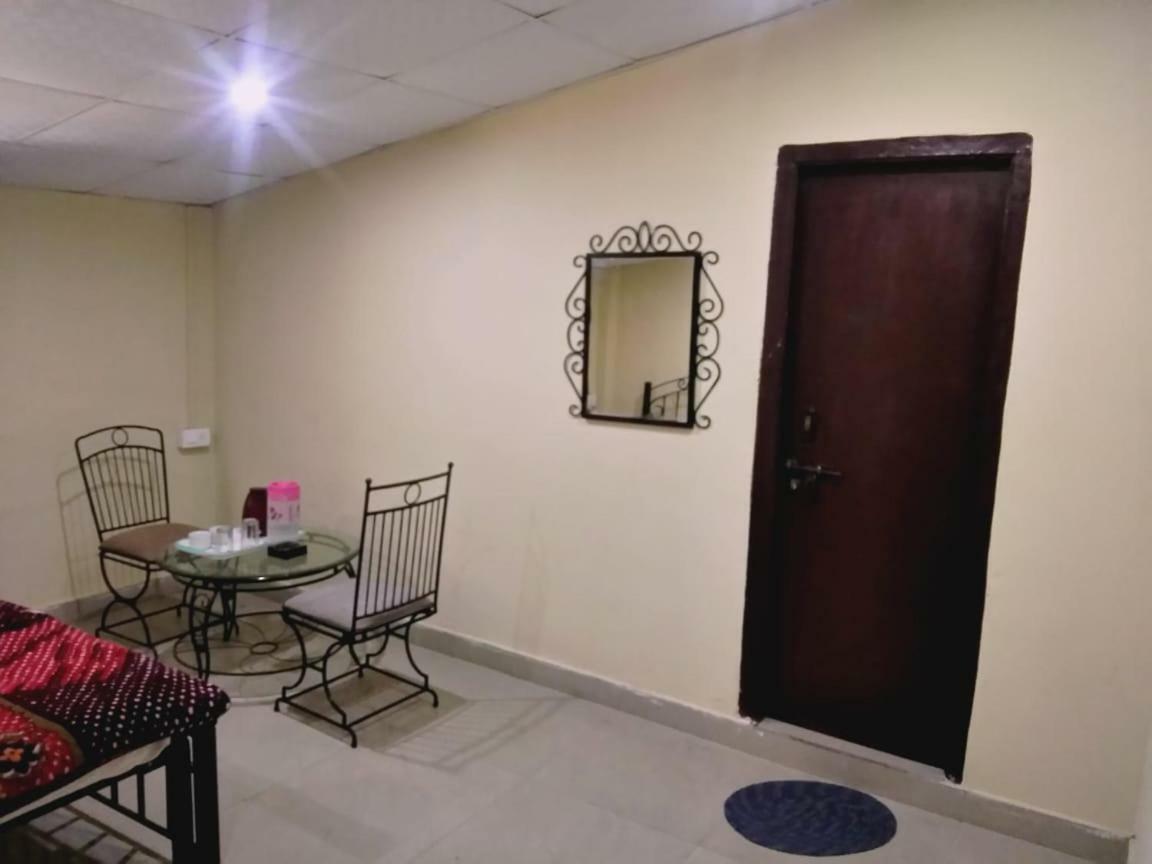 Hotel Gulmarg Mussoorie Ngoại thất bức ảnh