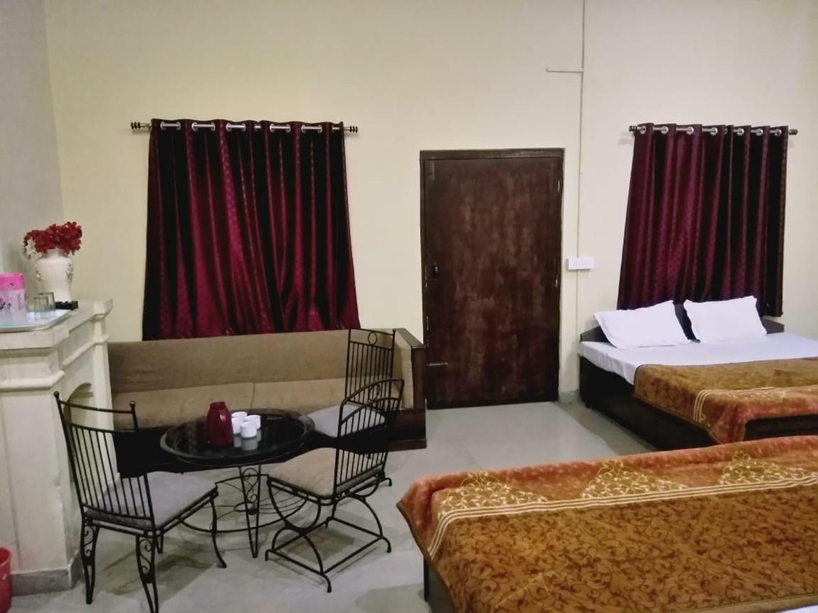 Hotel Gulmarg Mussoorie Ngoại thất bức ảnh