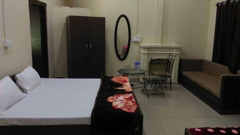 Hotel Gulmarg Mussoorie Ngoại thất bức ảnh